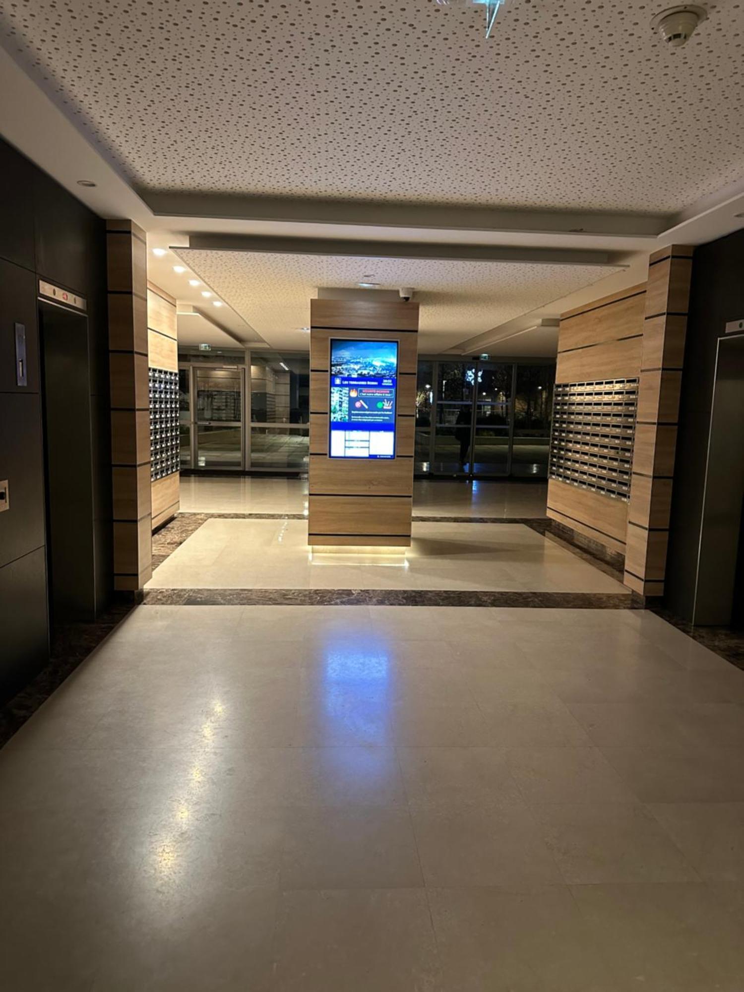 Joli 49 M² Proche Centre Paris, Apartment